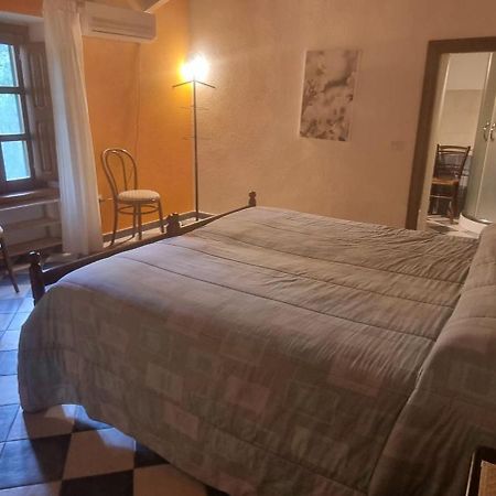 B&B Di Luisa Ledda Ales Exteriér fotografie